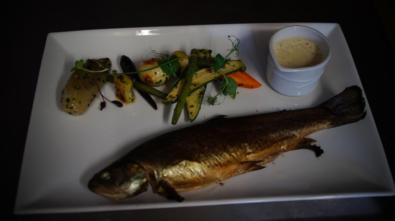 Logis L'Ermitage, Bistrot Des Saveurs Houffalize Exteriér fotografie